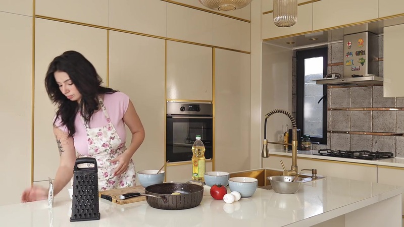 The Cooking Show Turned Into A Bi-Sexual Trio With Goo On The Face Porn Video