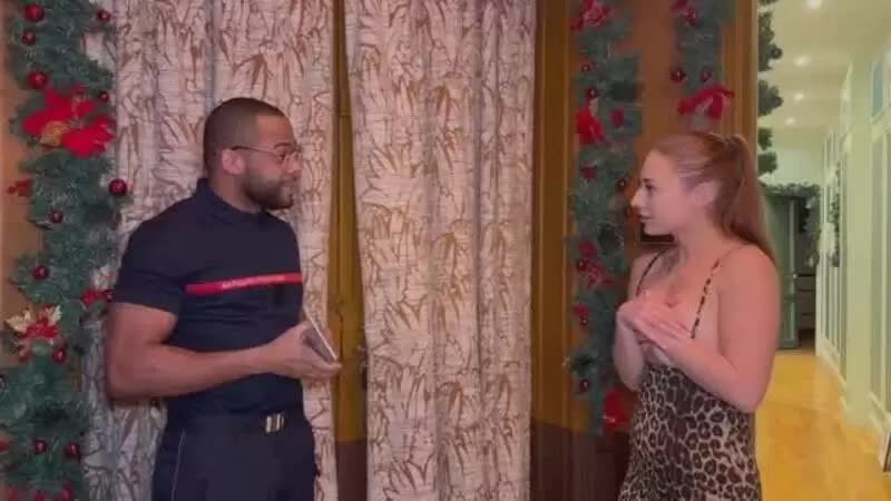 Unecarosportive Sextape Les Autorits Viennent Me Rendre Visite Vido Porno Porn Video