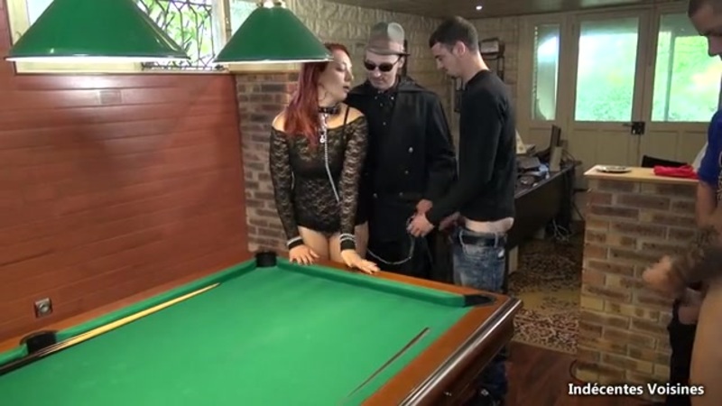 Julia Se Laisse Dominer Voisines Porn Video