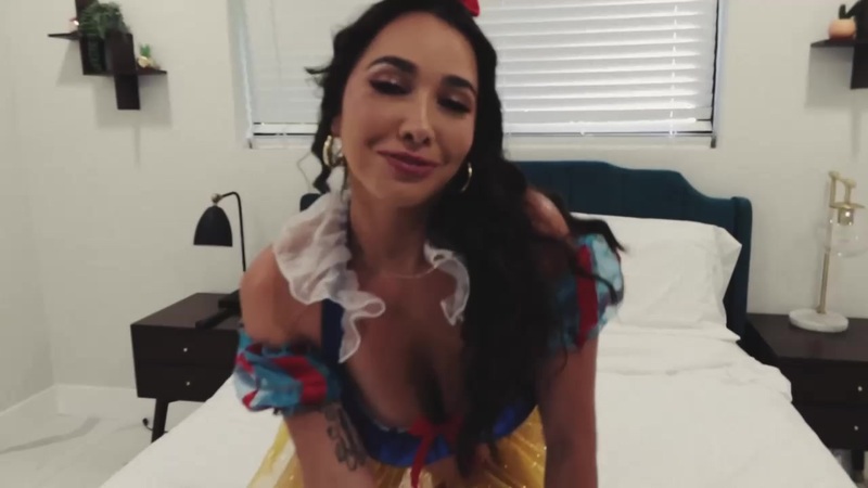 Karlee Grey Snow White Bg Sextape Porn Video