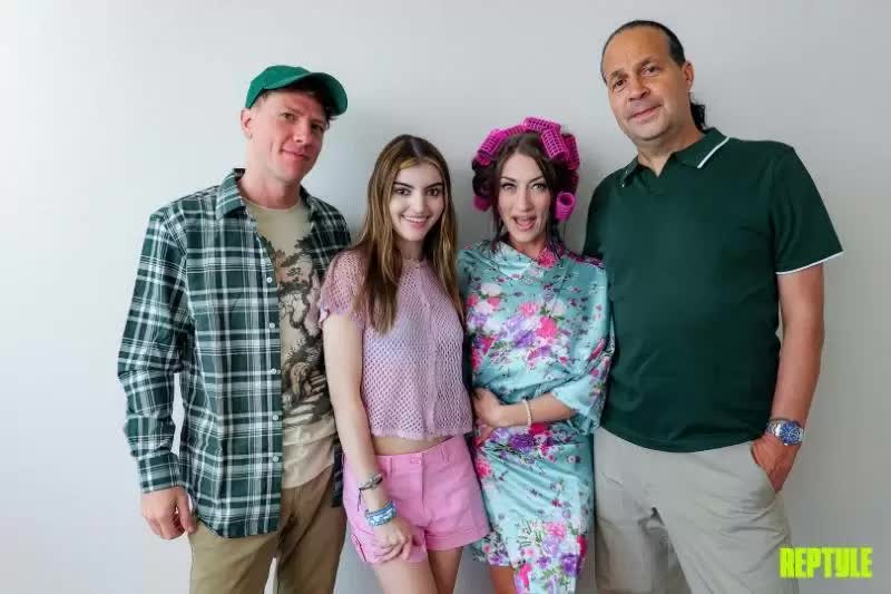 Whitney Oc Julia James Concept Dont Tell Mom 11-11-2025 Porn Video