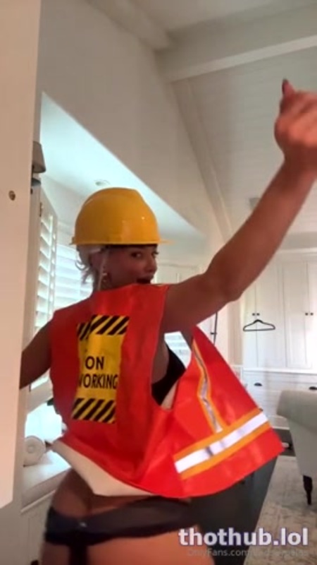 Lindsey Pelas Labor Day Live Watch Full Video On Porn Video
